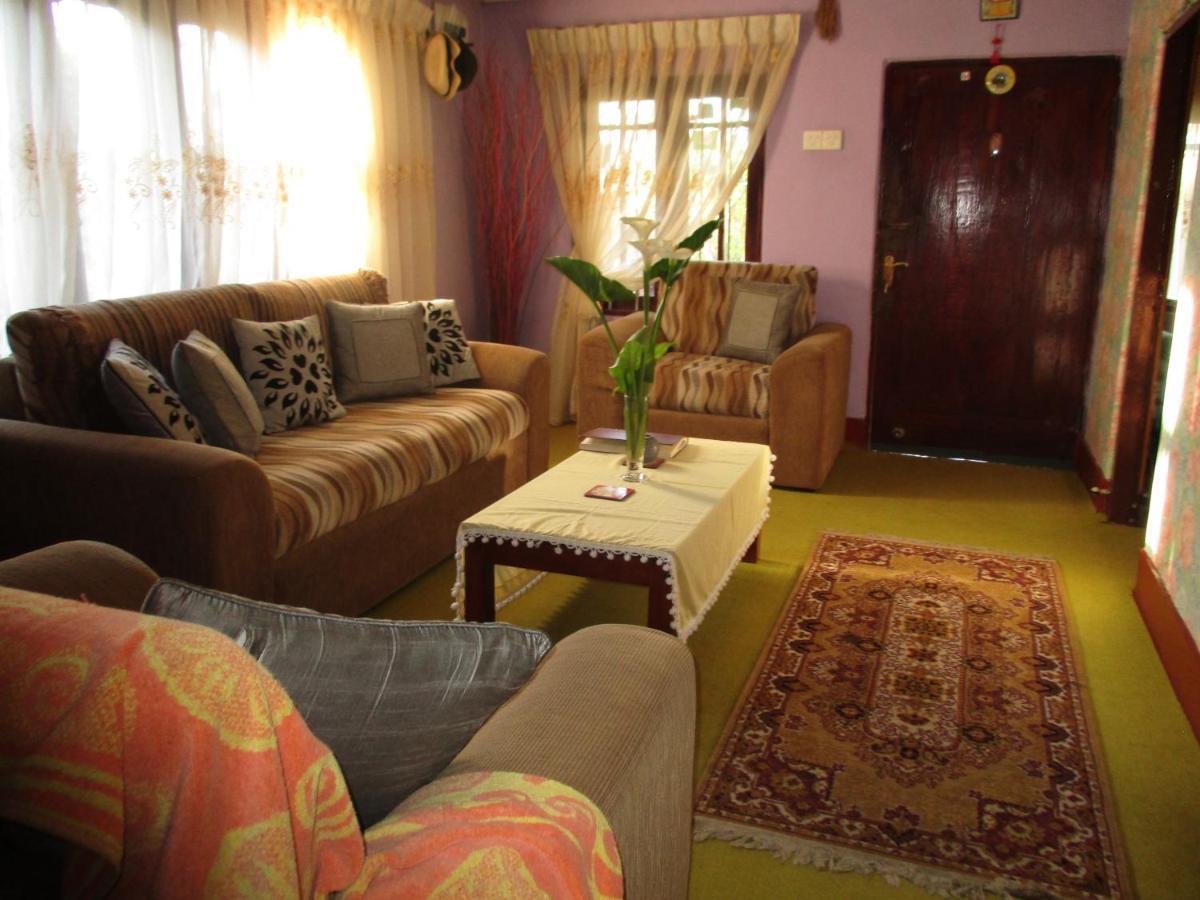 Redwood Homestay Nuwara Eliya Extérieur photo